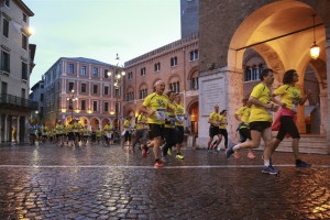 516_b_Passaggio in Piazza dei Signori