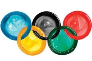 1209.simbolo.olimpiadi.fatto_.preservativi.colorati