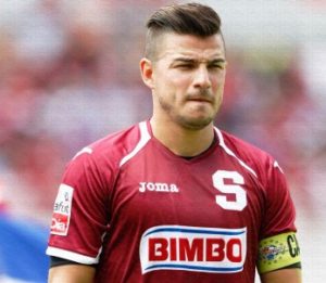 gabriel-badilla-morado